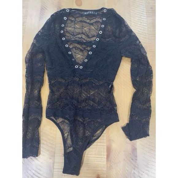Meshki lace bodysuit  - Picture 1 of 4
